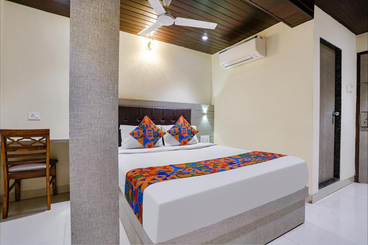 Fabhotel New Prince Palace Mumbai Exterior photo