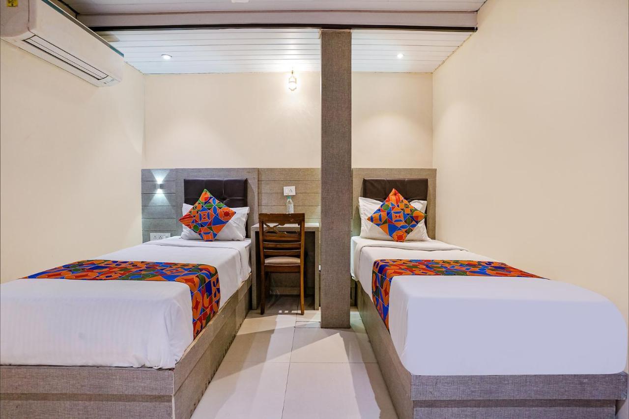 Fabhotel New Prince Palace Mumbai Exterior photo