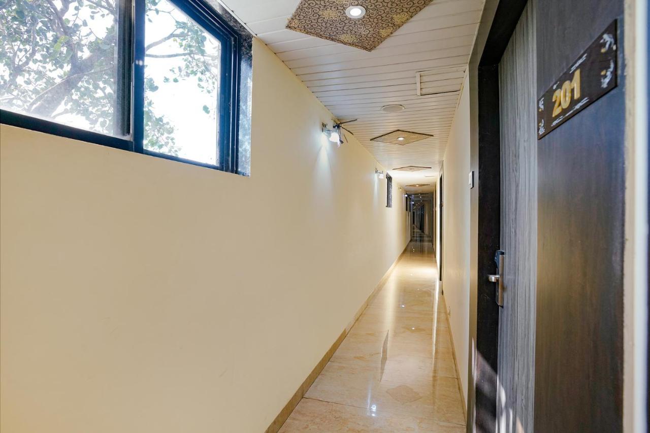 Fabhotel New Prince Palace Mumbai Exterior photo