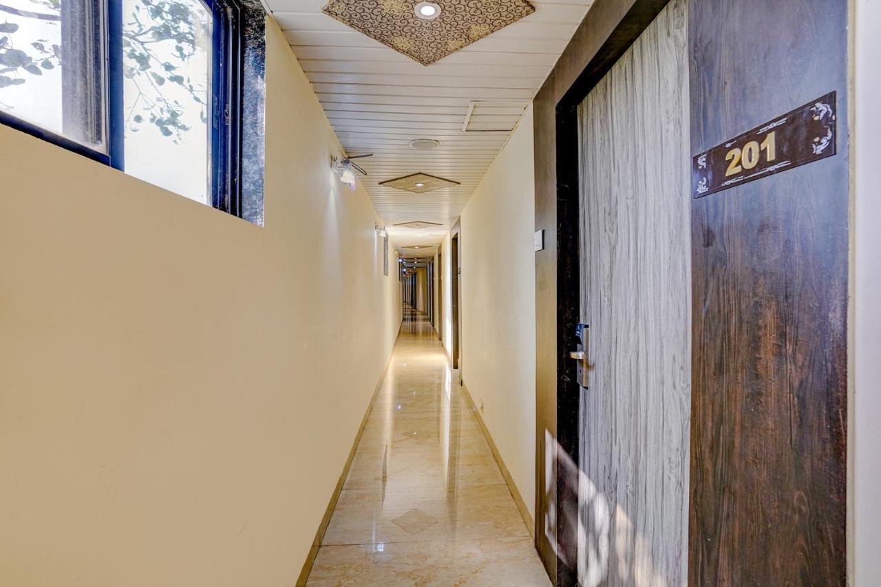 Fabhotel New Prince Palace Mumbai Exterior photo