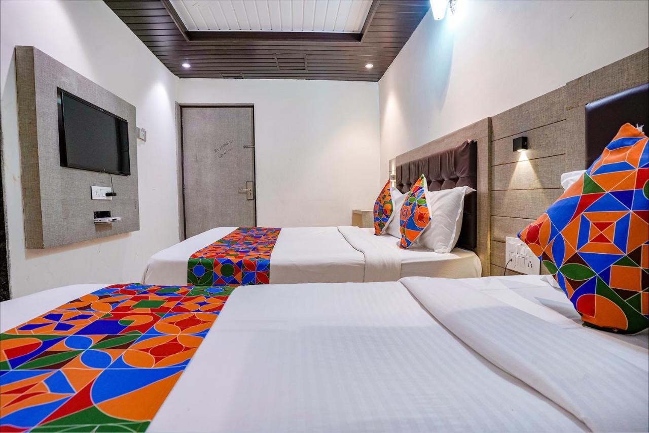 Fabhotel New Prince Palace Mumbai Exterior photo