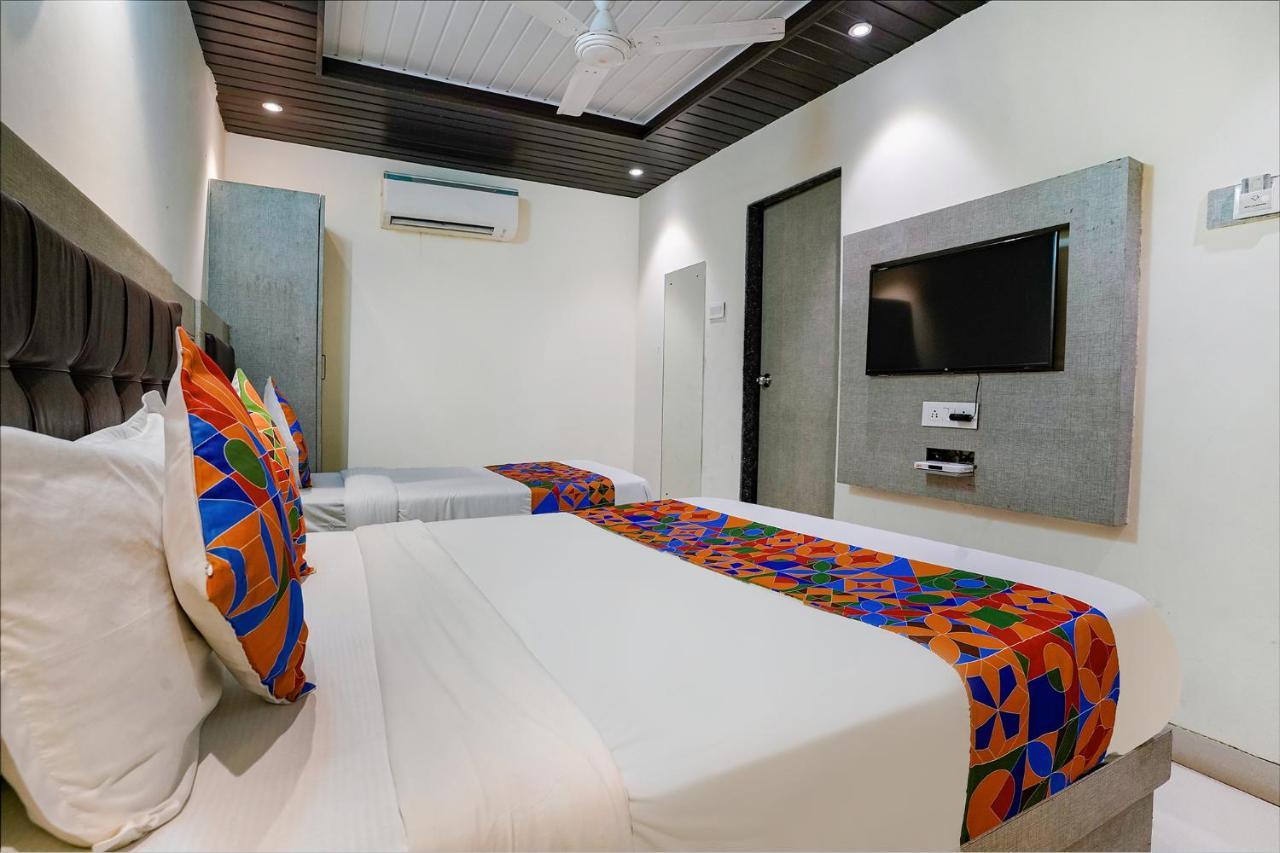 Fabhotel New Prince Palace Mumbai Exterior photo