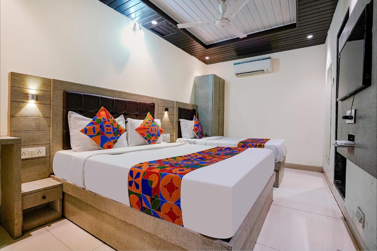 Fabhotel New Prince Palace Mumbai Exterior photo